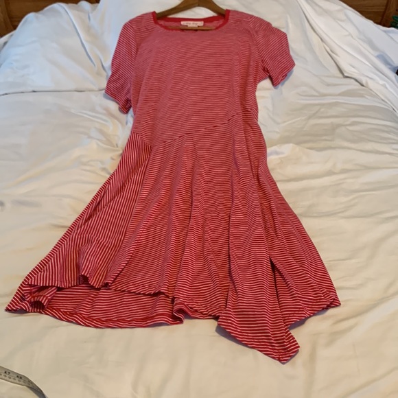 4 for $70.00- Tshirt Dress, Red &white stripes,knee length, size X. - Picture 1 of 7